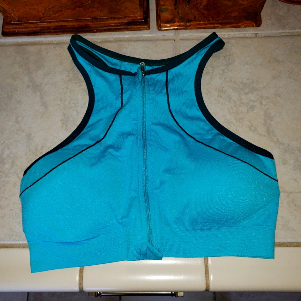 Women sport bra